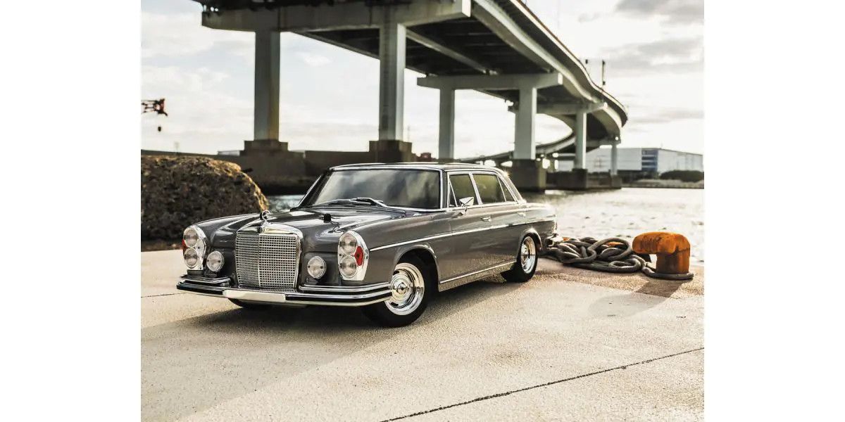 34436t1_900_6_1df Kyosho 1:10 Scale 4WD FAZER Mk2 FZ02-L 1971 Mercedes-Benz 300 SEL 6.3 Beige Gray 34436T1 - Image 2