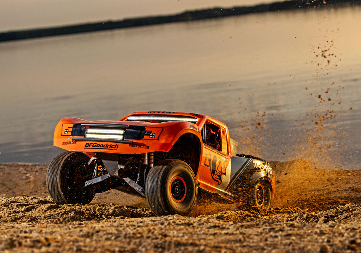 Traxxas Unlimited Desert Racer UDR 6S RTR 4WD Race Truck Orange - CINERIGS
